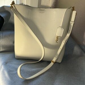 🏷️Saint Laurent Cream Leather Crossbody Shopper Toy Tote Bag